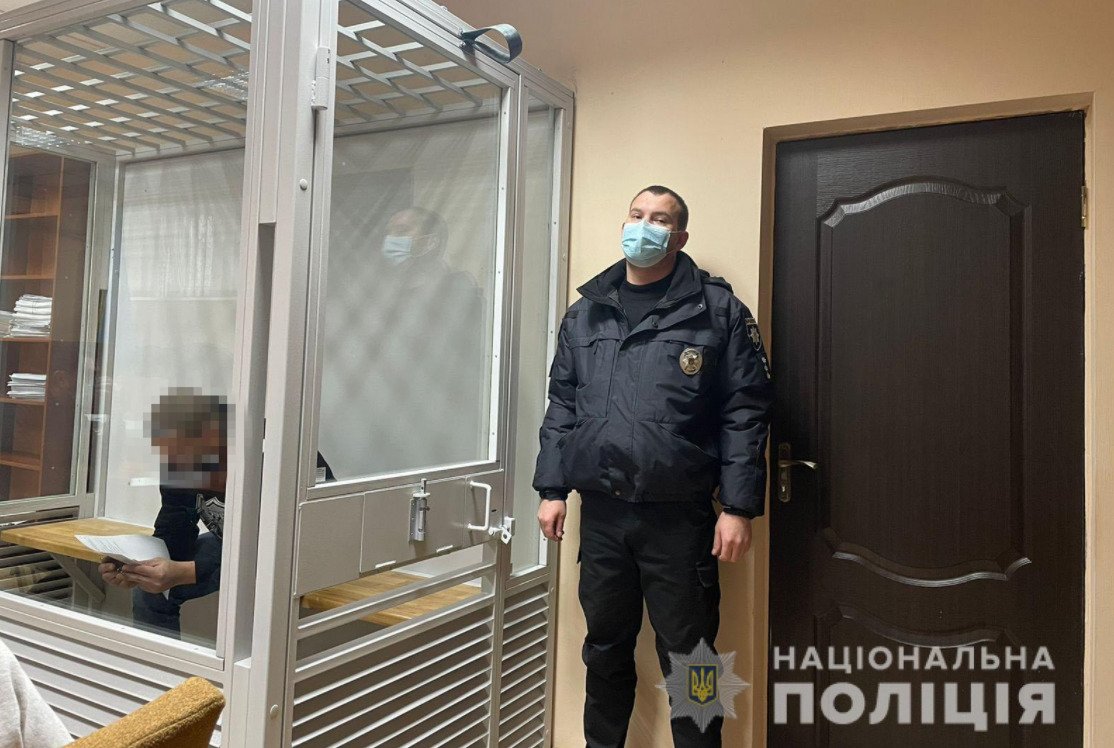 В Харькове на два месяца арестовали мужчин, которые избили пятерых полицейских 3