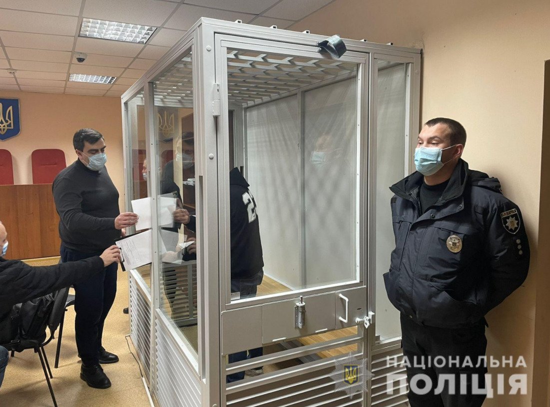 В Харькове на два месяца арестовали мужчин, которые избили пятерых полицейских 5