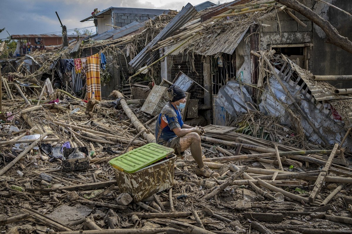 Тайфун "Рай" на Філіппінах: загиблих вже 208 людей, ще 52 - вважаються зниклими безвісти 1