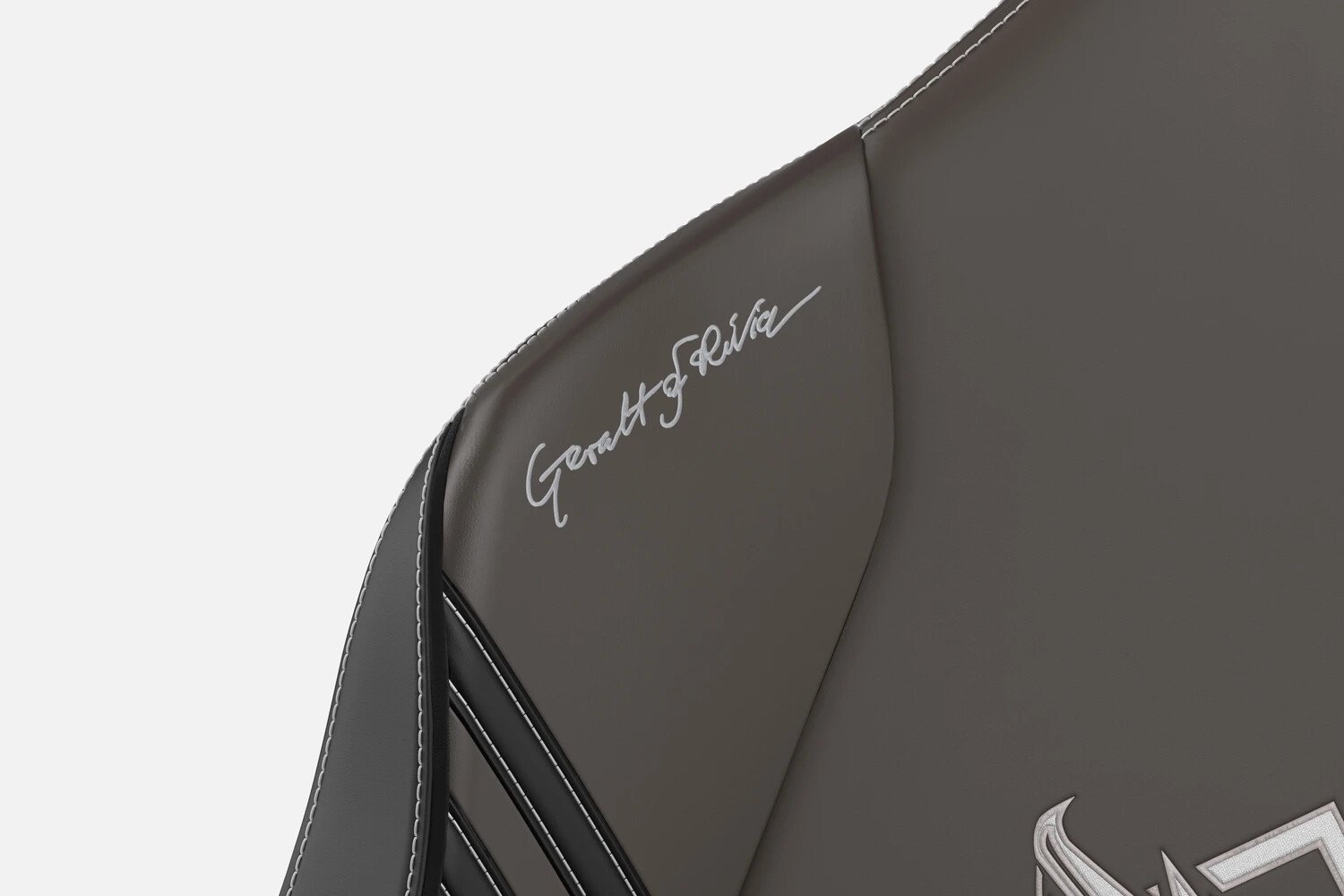 Secretlab випустила геймерське крісло у стилі «Відьмака» 2