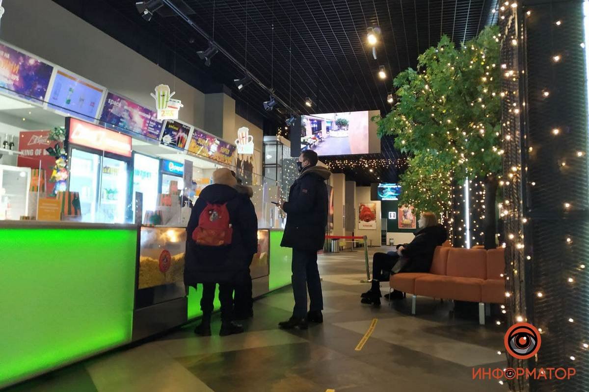 Реально ли купить пиво в кинотеатре за 1000 гривен от Зеленского: проверка 2