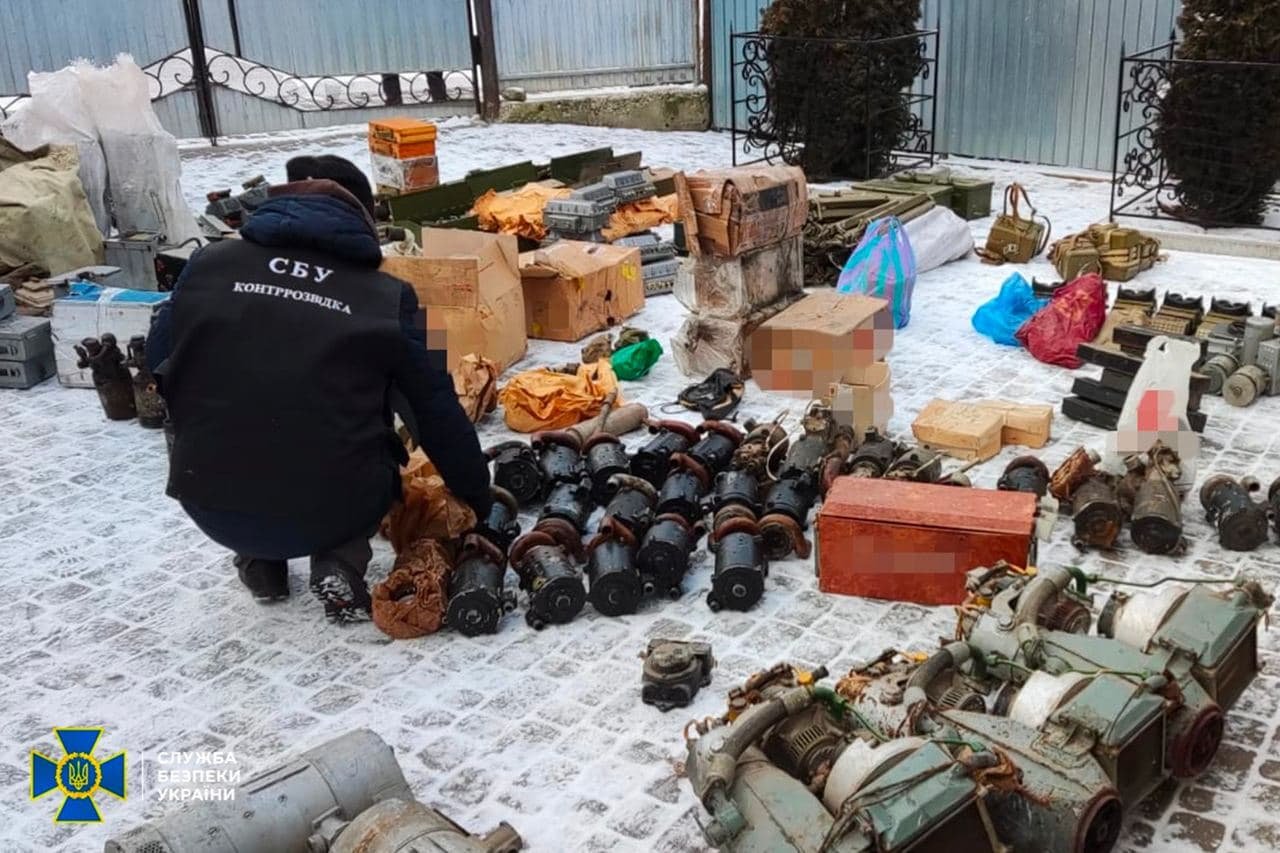 На Хмельниччині військовий вкрав деталей до бронетехніки на мільйон гривень 1