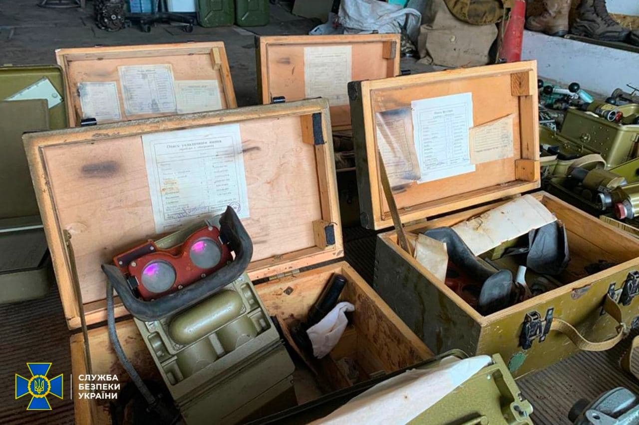 На Хмельниччині військовий вкрав деталей до бронетехніки на мільйон гривень 2