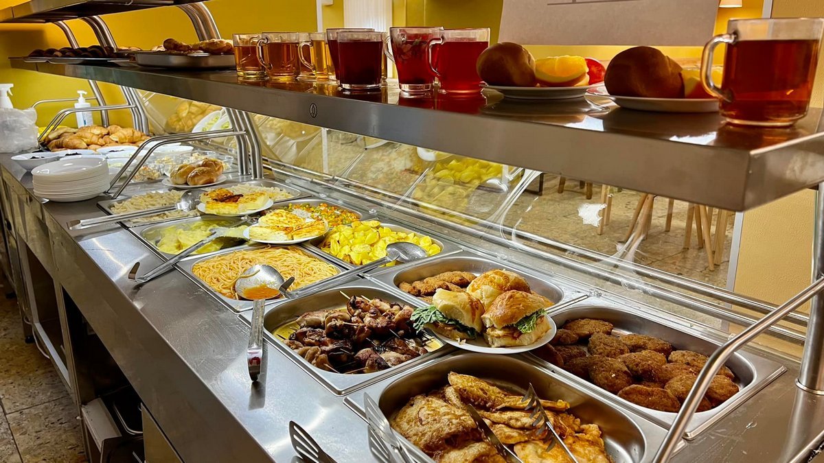 Повышение зарплат и пенсий, новые штрафы, реформа школьного питания и «налог на Google»: что изменится в Украине с 1 января 2022 года 3