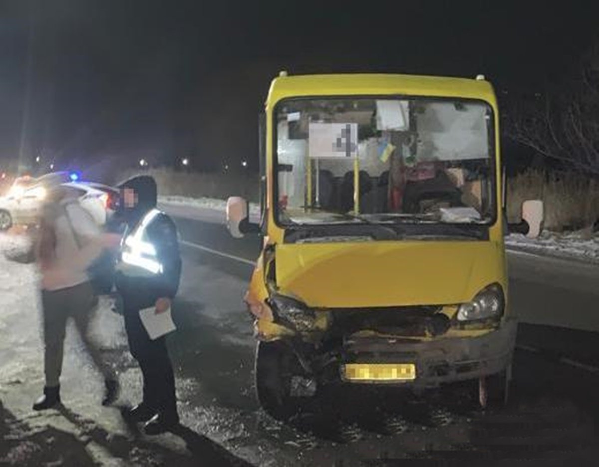 ДТП с маршруткой во Львовской области: за рулём BMW был 17-летний парень 1