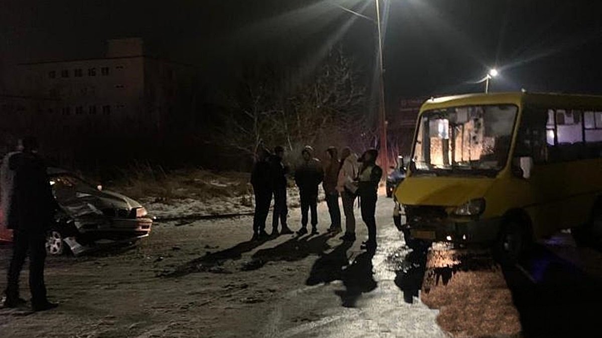 ДТП с маршруткой во Львовской области: за рулём BMW был 17-летний парень 2
