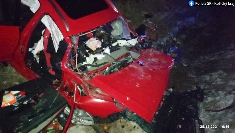 В Словакии в ДТП погибла женщина из Украины и её сын. Они ехали домой праздновать Рождество 2
