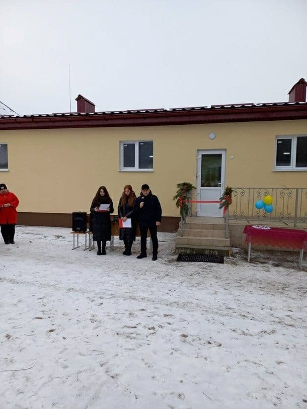 У Рівненській області урочисто відкрили шкільний туалет 2