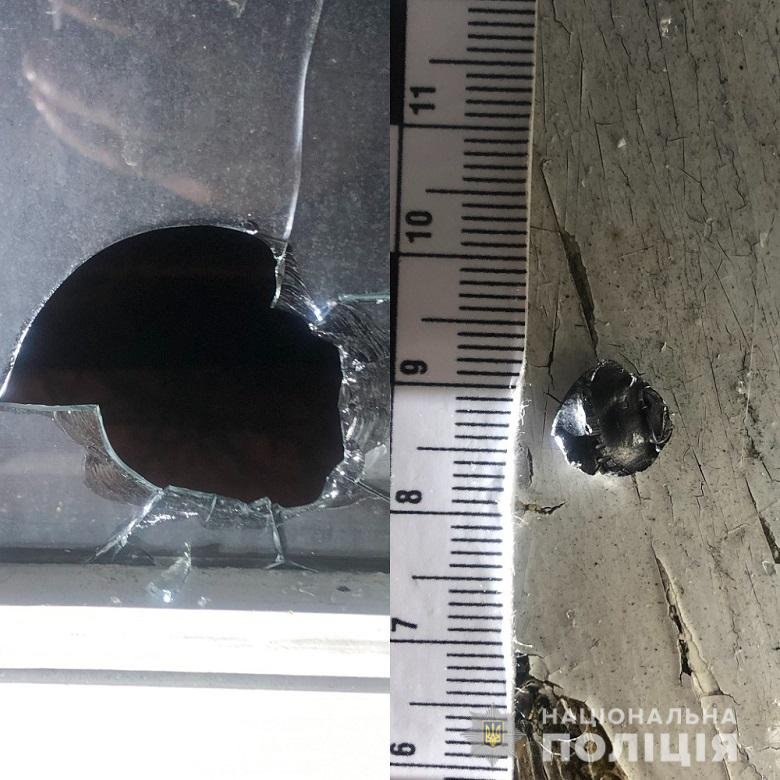 В Киеве мужчина из окна квартиры стрелял по общежитию 1