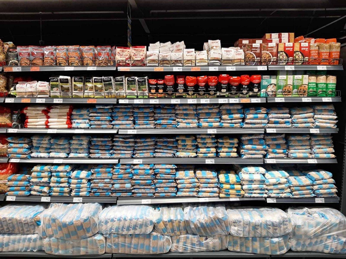 В магазинах «АТБ» реализация социальных продуктов не останавливается.  В компании официально прокомментировали слухи 2