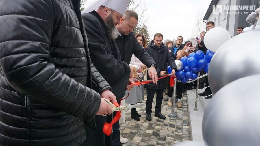 Министр образования, народные депутаты и не только: бассейн в Луцком университете открывала целая делегация 2
