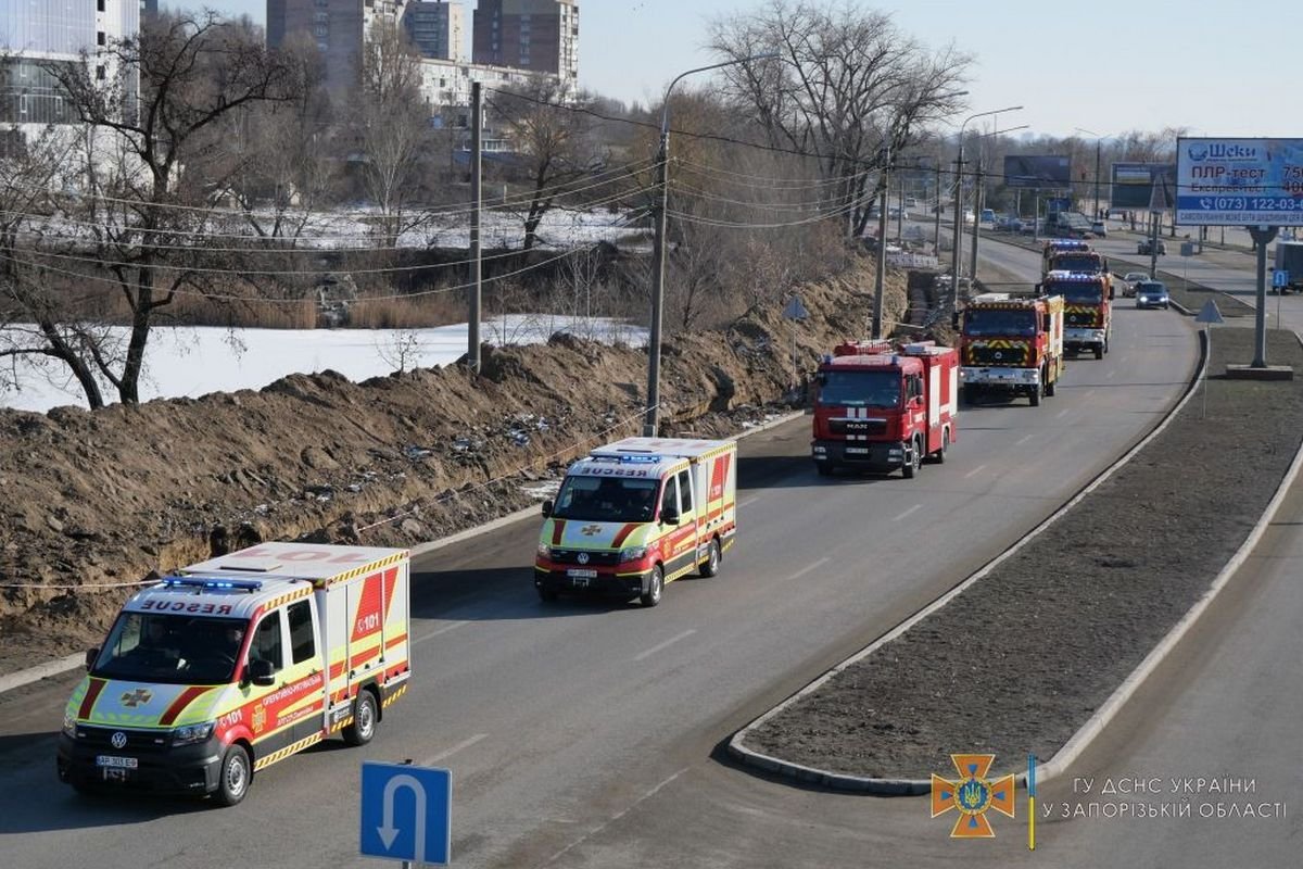Не прошло и 17 лет: в Запорожье открыли часть самого большого вантового моста в Украине 2