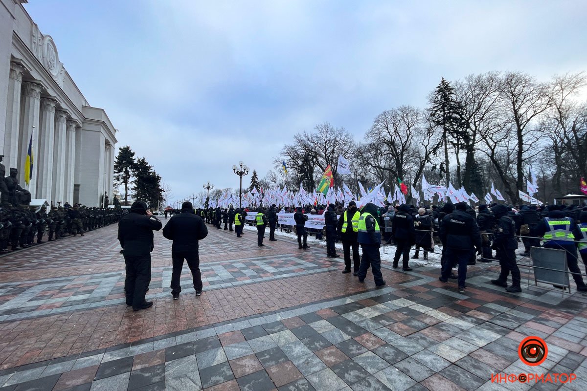 Мітинг під Радою: чому підприємці проти касових апаратів 13