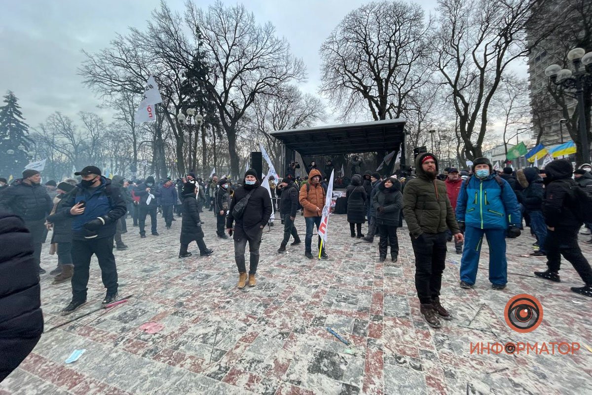 В Киеве митинг ФОПов перерос в стычки с полицией и штурм Рады: есть пострадавшие и задержанные 2