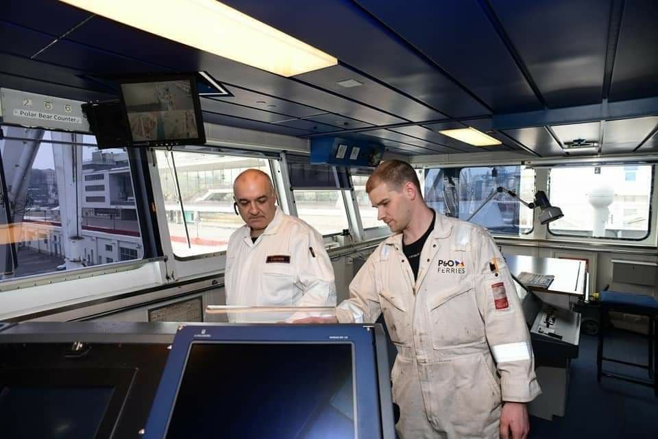 Криголам, який Україна купила у Великобританії, вирушив «на роботу» до Антарктиди 6