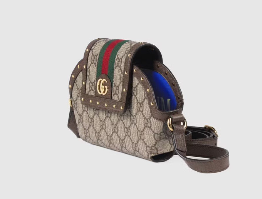Gucci представила чохол для Apple AirPods, який коштує дорожче за самі навушники 1