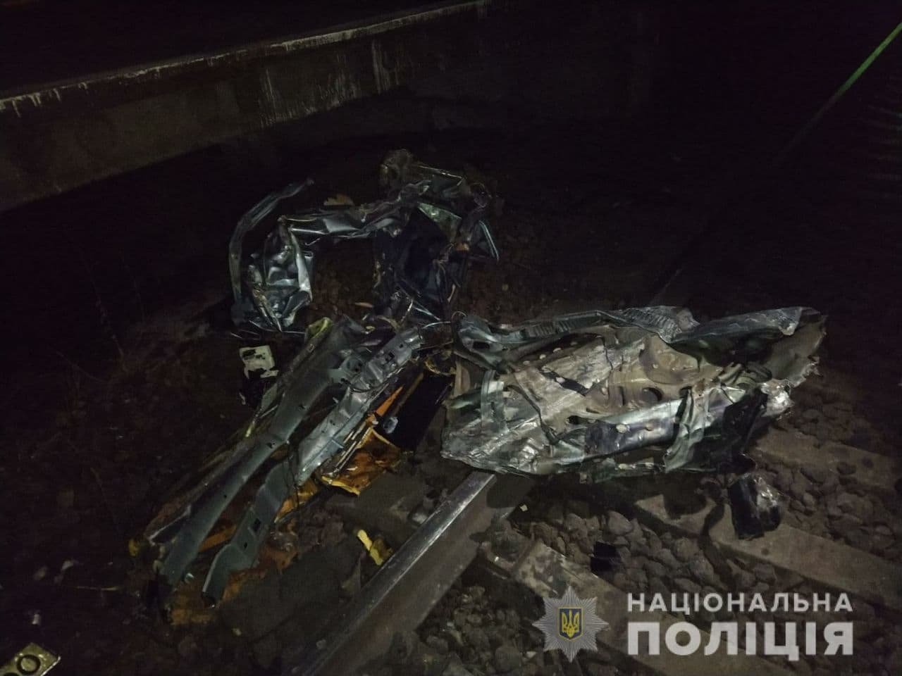В Одесской области Opel врезался в поезд: от авто осталась груда металла, водитель погиб 1