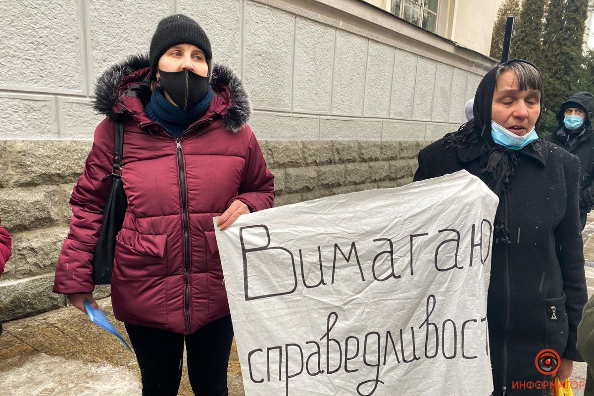 Смерті в армії: у Києві під Офісом Президента мітингували родичі загиблих солдатів 11