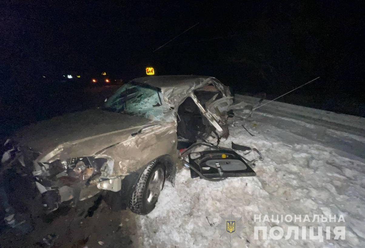 В Полтавской области перевернулся микроавтобус с пассажирами: в больнице 11 человек 4