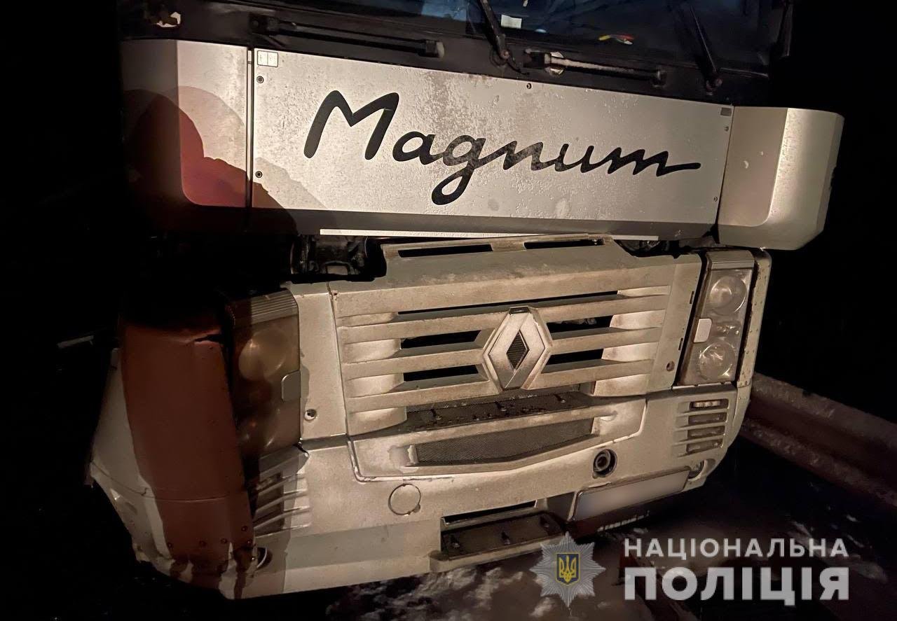 В Полтавской области перевернулся микроавтобус с пассажирами: в больнице 11 человек 2