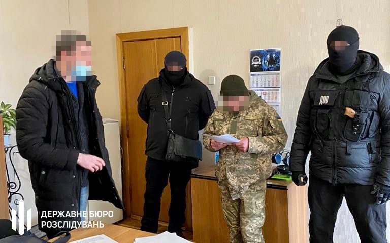 На Кіровоградщині працівник виправної колонії зґвалтував двох дівчаток 2