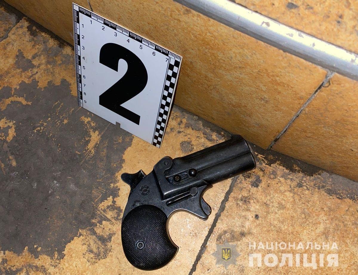 В Одессе женщина выстрелила в прохожего: 21-летний парень умер 1