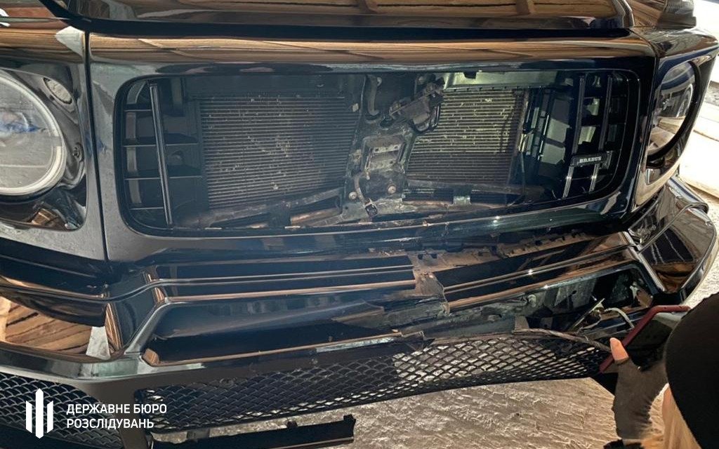 В гостинице и доме бизнесмена из Харькова Ярославского прошли обыски из-за ДТП с участием его кортежа 4