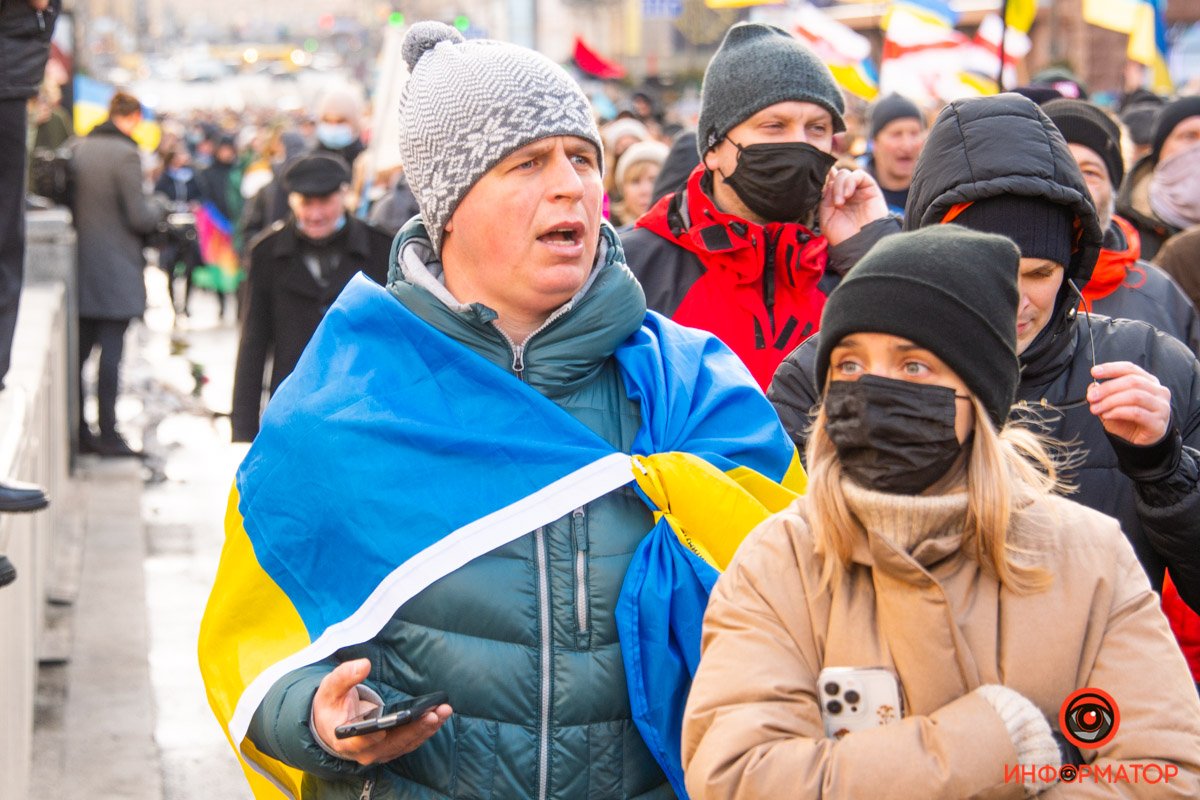«Нет Путину», гимн Украины и фаера: как в Киеве прошел Марш единства за Украину 37
