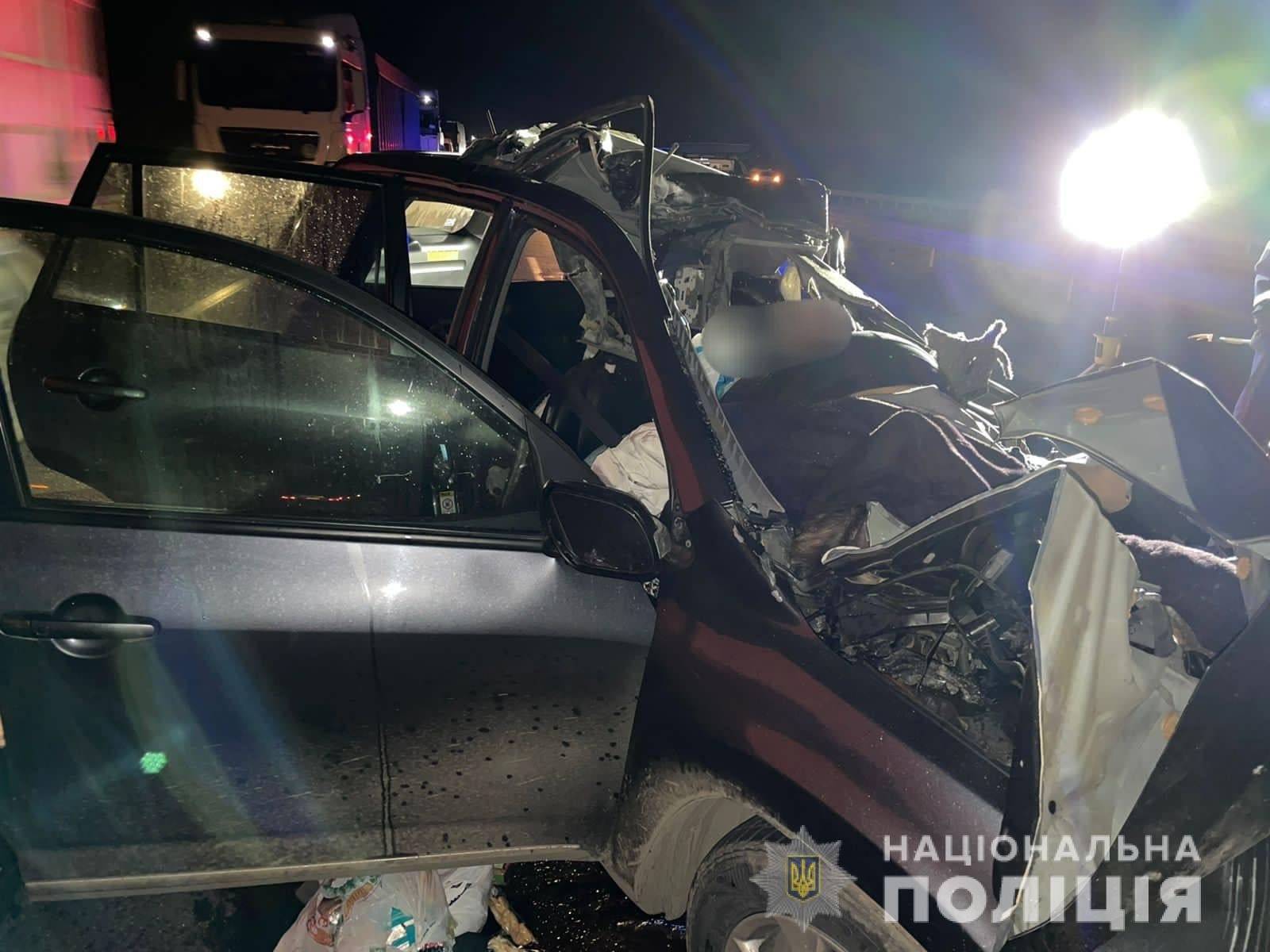 Серьёзная авария в Николаевской области: погиб ребёнок и четверо взрослых 2
