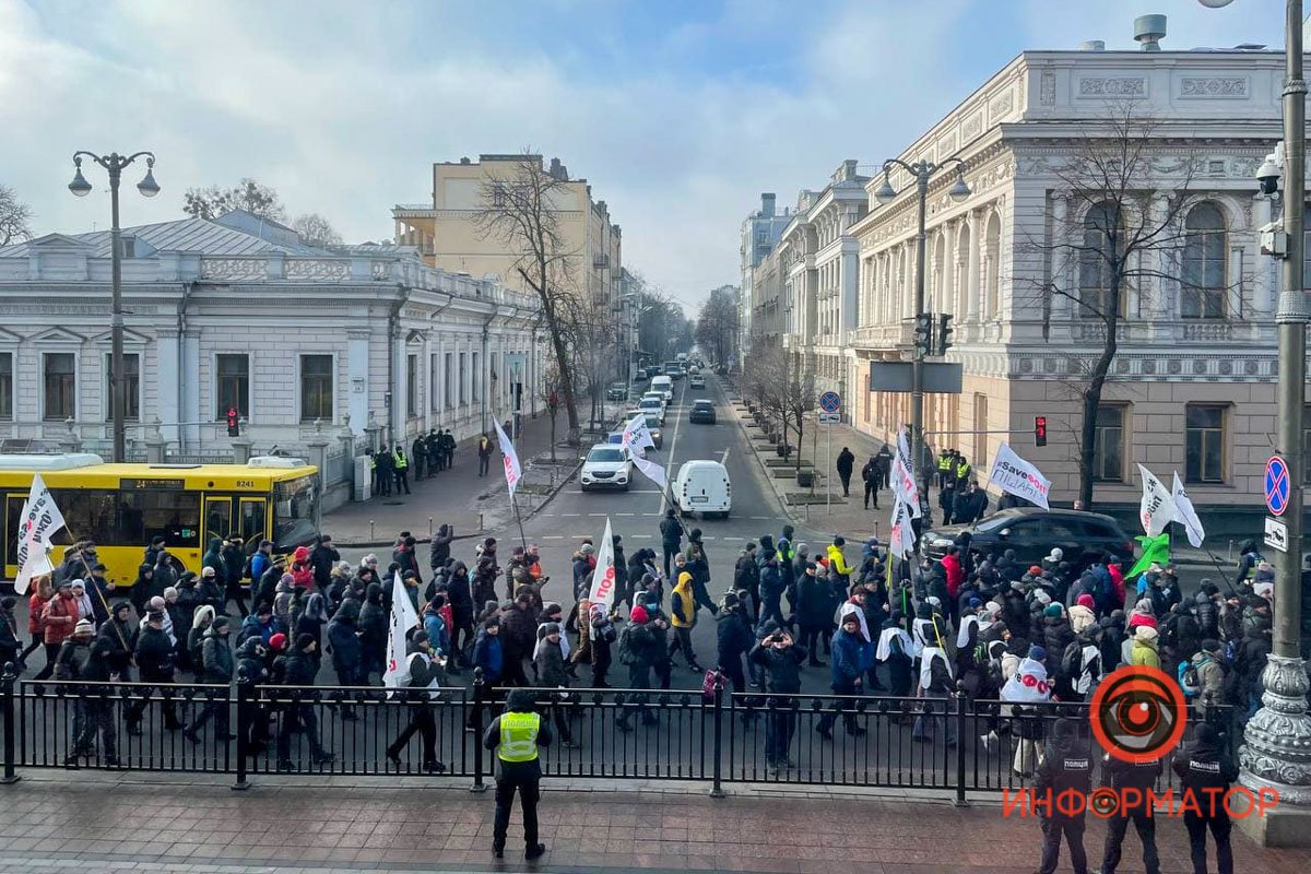 Митинг ФОПов в Киеве: протестующие перекрыли дороги, начались стычки с полицией 5