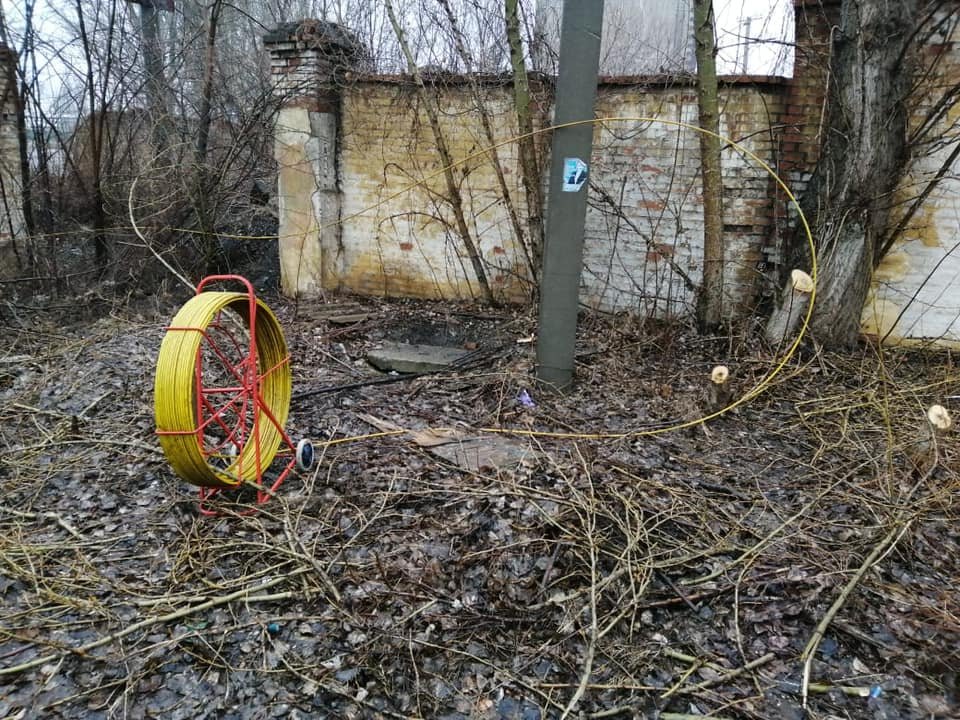 Ночью в Луганской и Донецкой областях пропала мобильная связь: причина — диверсии РФ 2