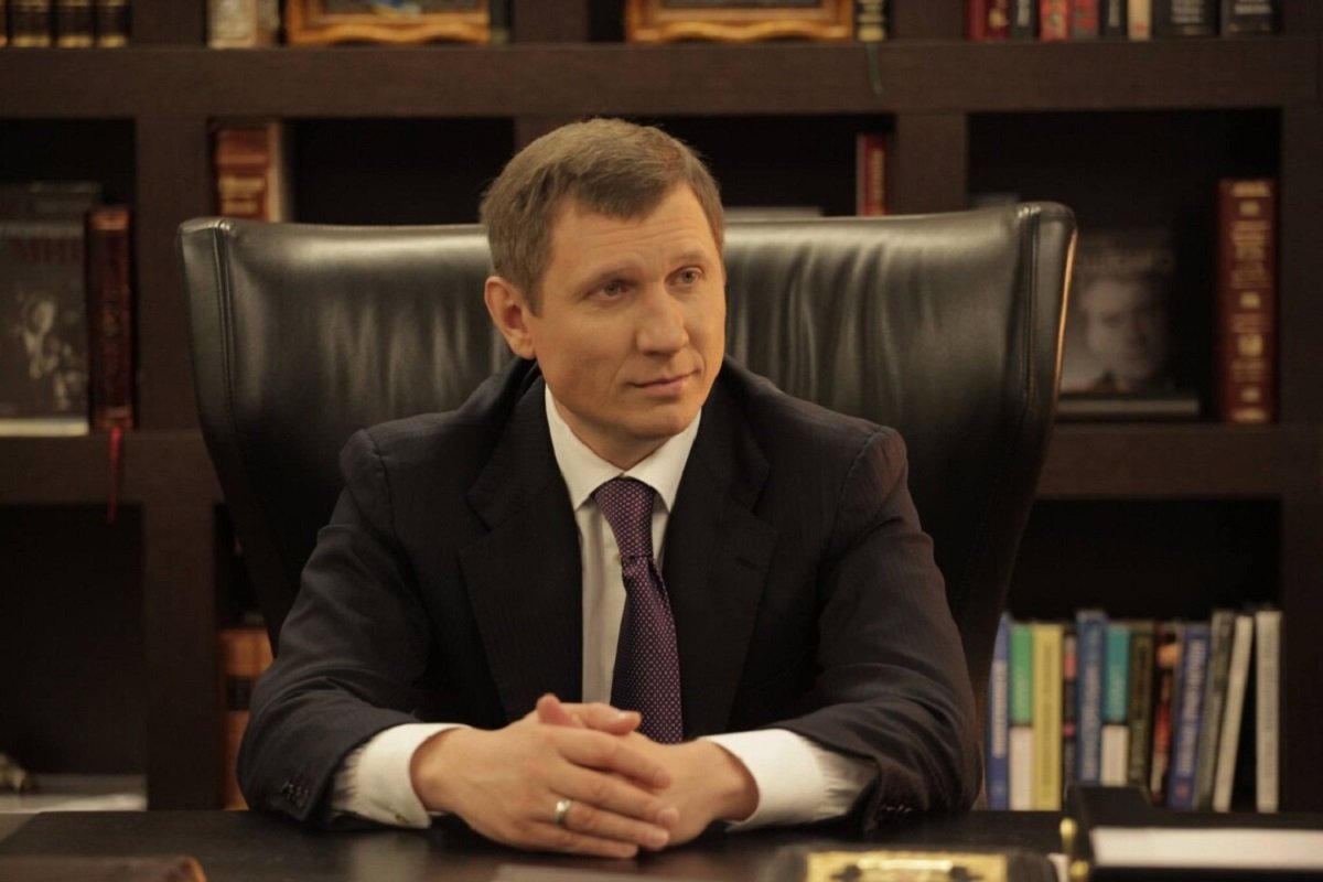 Шахов Шахов