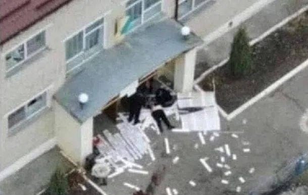 Из-за обстрелов оккупантов погибла 7-летняя девочка из Ахтырки: прокуратура открыла дело 1