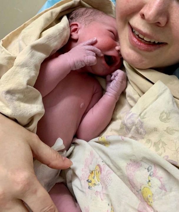 В бомбоубежищах Украины уже родились 6 детей 2