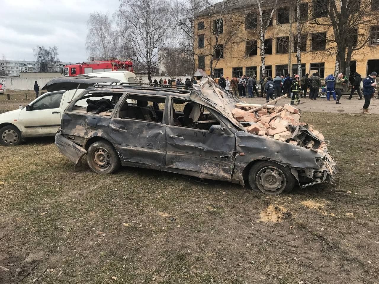Боевики обстреляли воинскую часть в Ахтырке: погибли не меньше 70 военных 3