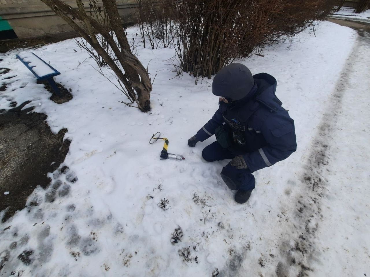 В Харькове оккупанты нанесли ракетный удар в центре города: фото и видео с места 3