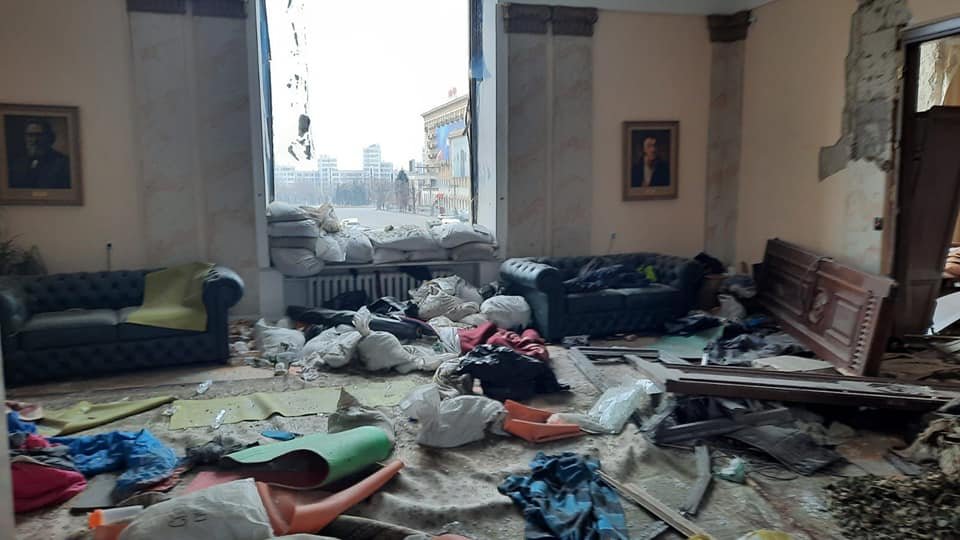 Ракетный удар в центре Харькова: травмы получили 6 человек, в том числе ребёнок 6