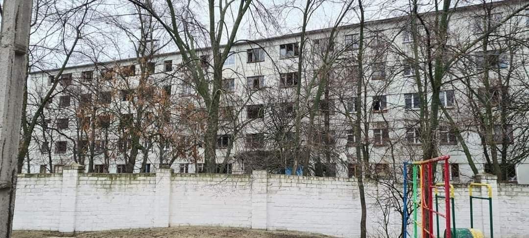 У Сєвєродонецьку окупанти пошкодили дах дитсадка та тепломережу 1