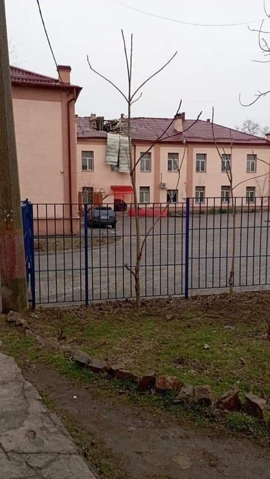 Мариуполь больше 14 часов находится под обстрелами: ранены 42 человека 4