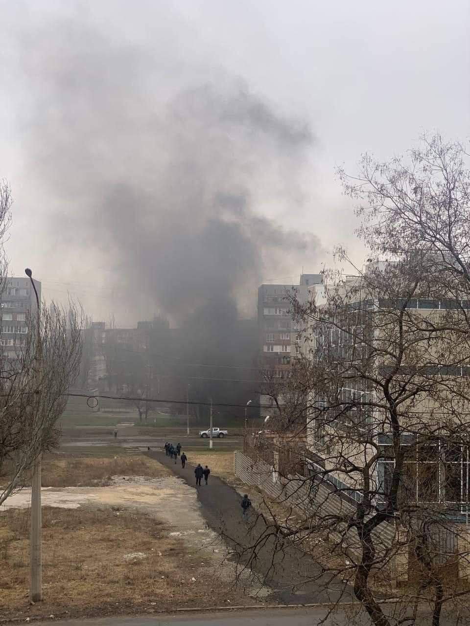 Мариуполь больше 14 часов находится под обстрелами: ранены 42 человека 1