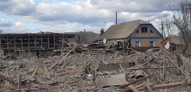 В Киевской области освободили более 200 человек, которые двое суток были под завалами 2