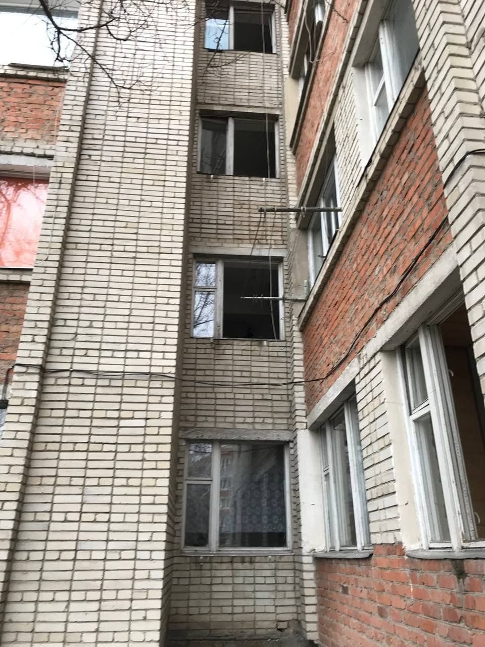 Оккупанты нанесли авиаудар по ТЭЦ в Ахтырке: погибли два человека 4