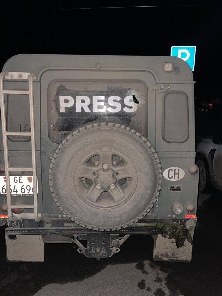 Российские агрессоры продолжают нападать на всех подряд: под прицелом оказался швейцарский журналист 1