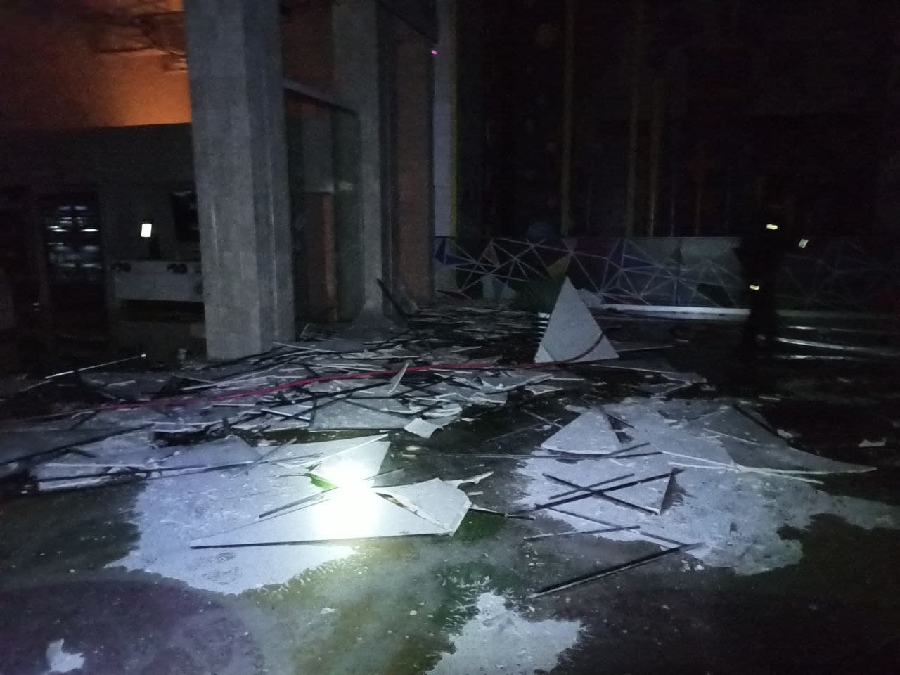 Боевики обстреляли село Слобожанское в Харьковской области: погибли две женщины и двое детей 6