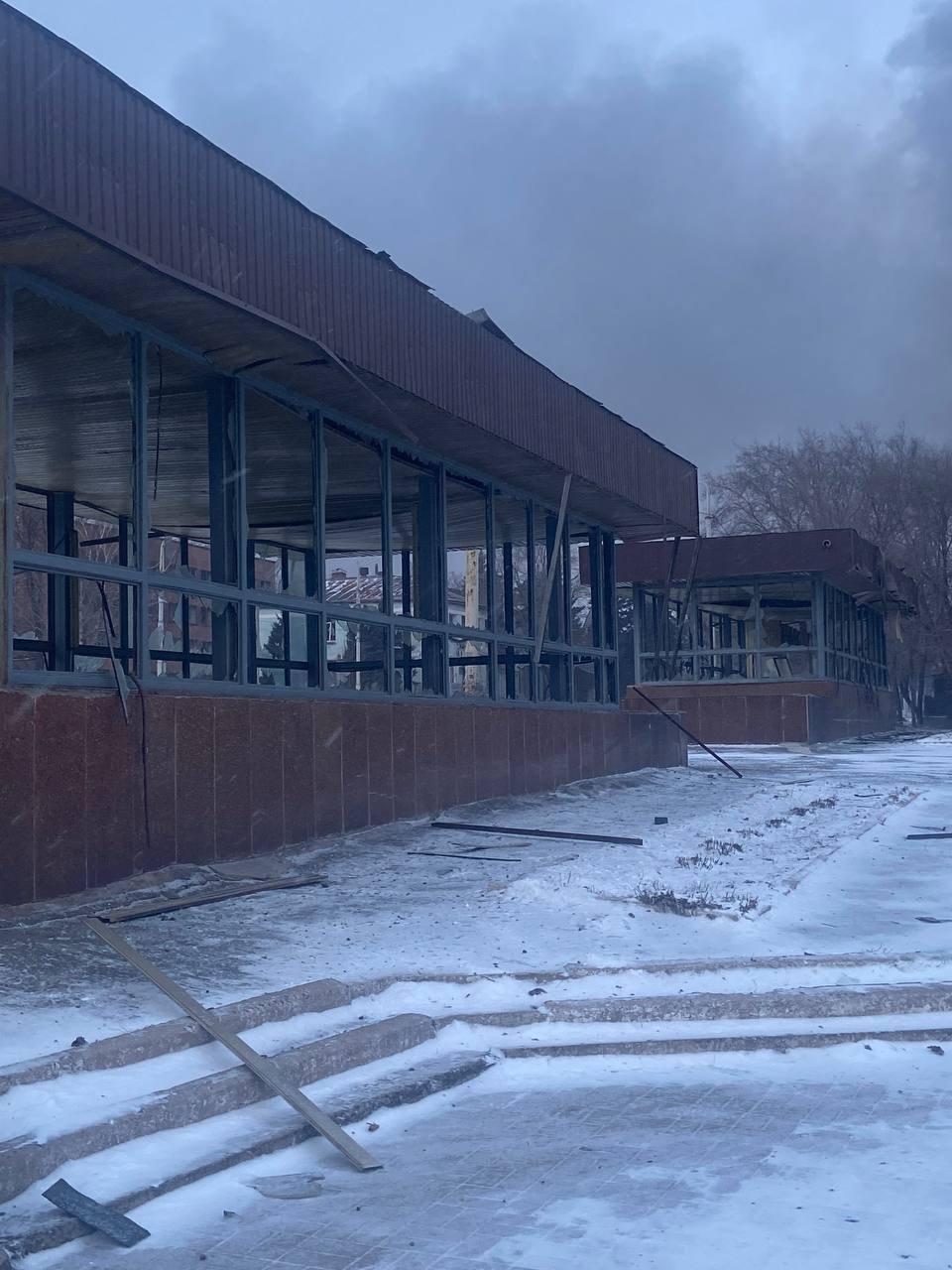 Оккупанты нанесли авиаудар по Днепру: есть погибший 4