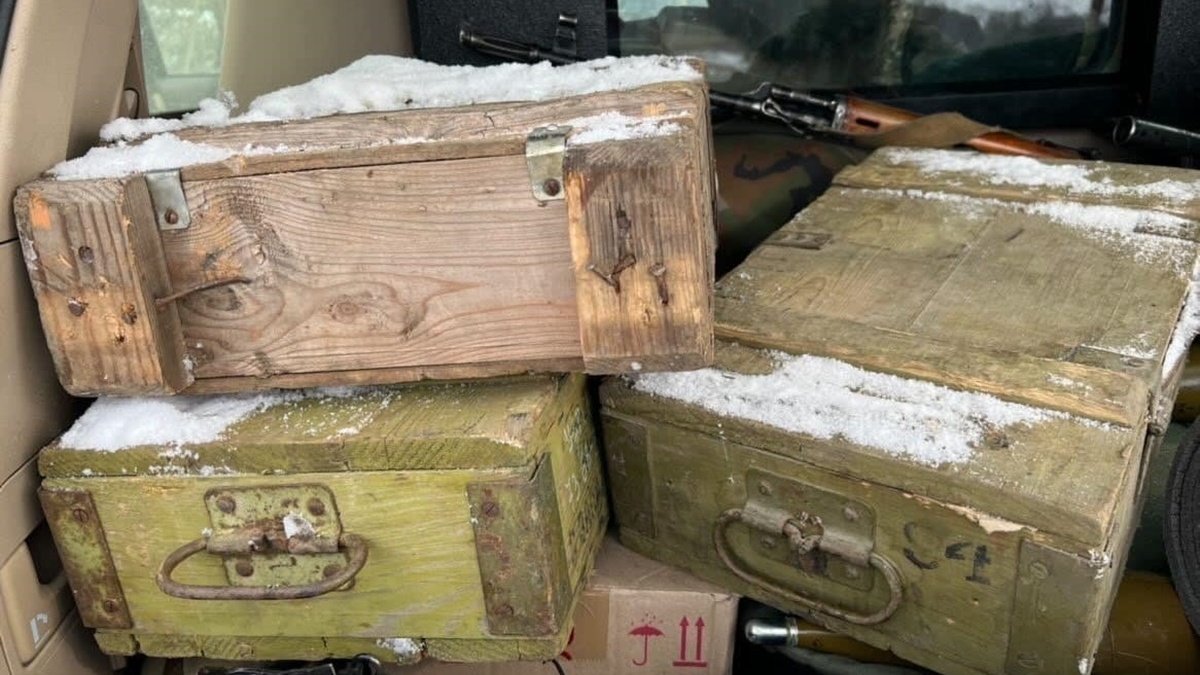 В Луганской области оккупанты сбежали от ВСУ, бросив зенитную установку и грузовик с боеприпасами 5