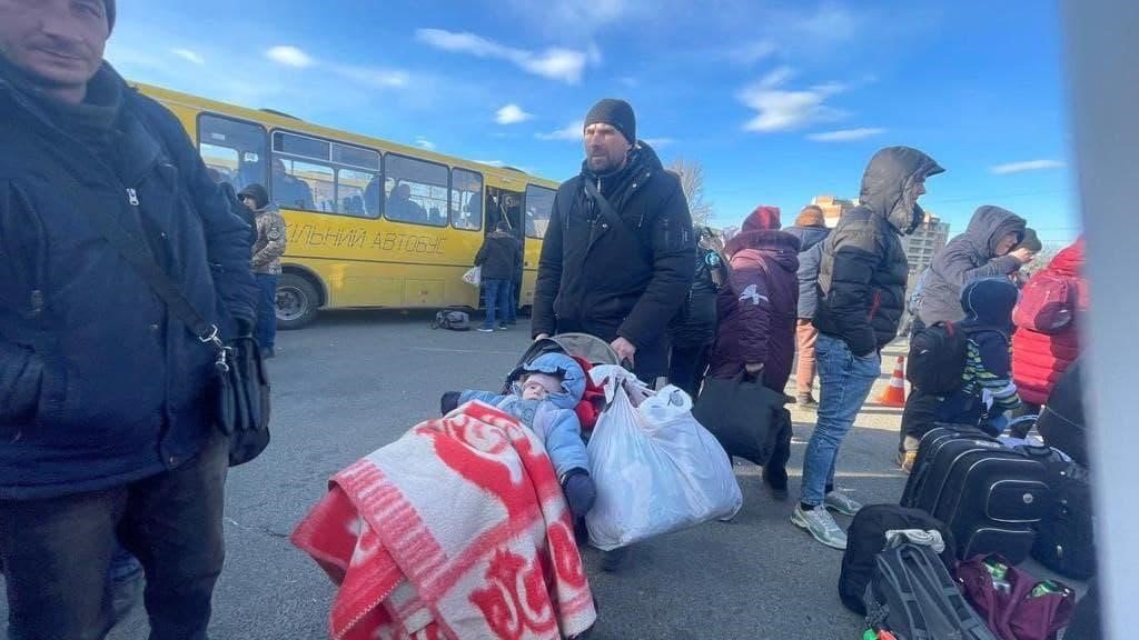 В Офисе Президента и Киевской ОВО рассказали, как происходит эвакуация из наиболее опасных районов 1