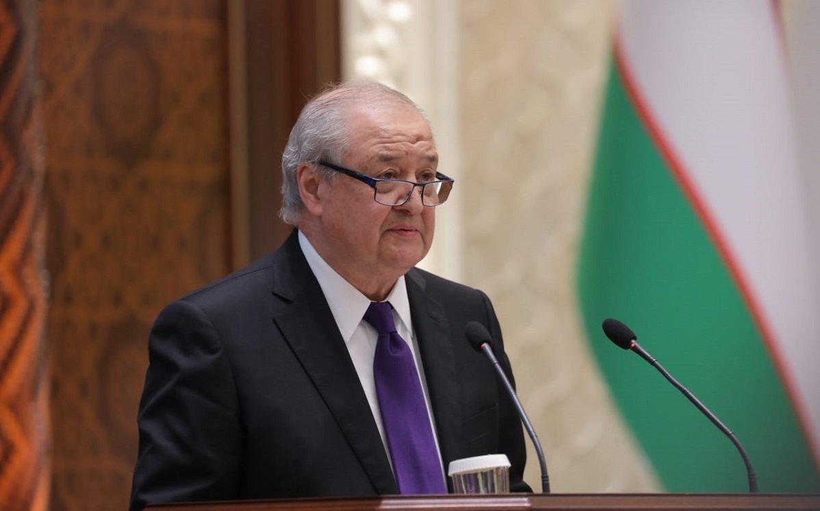 Камилов Камилов