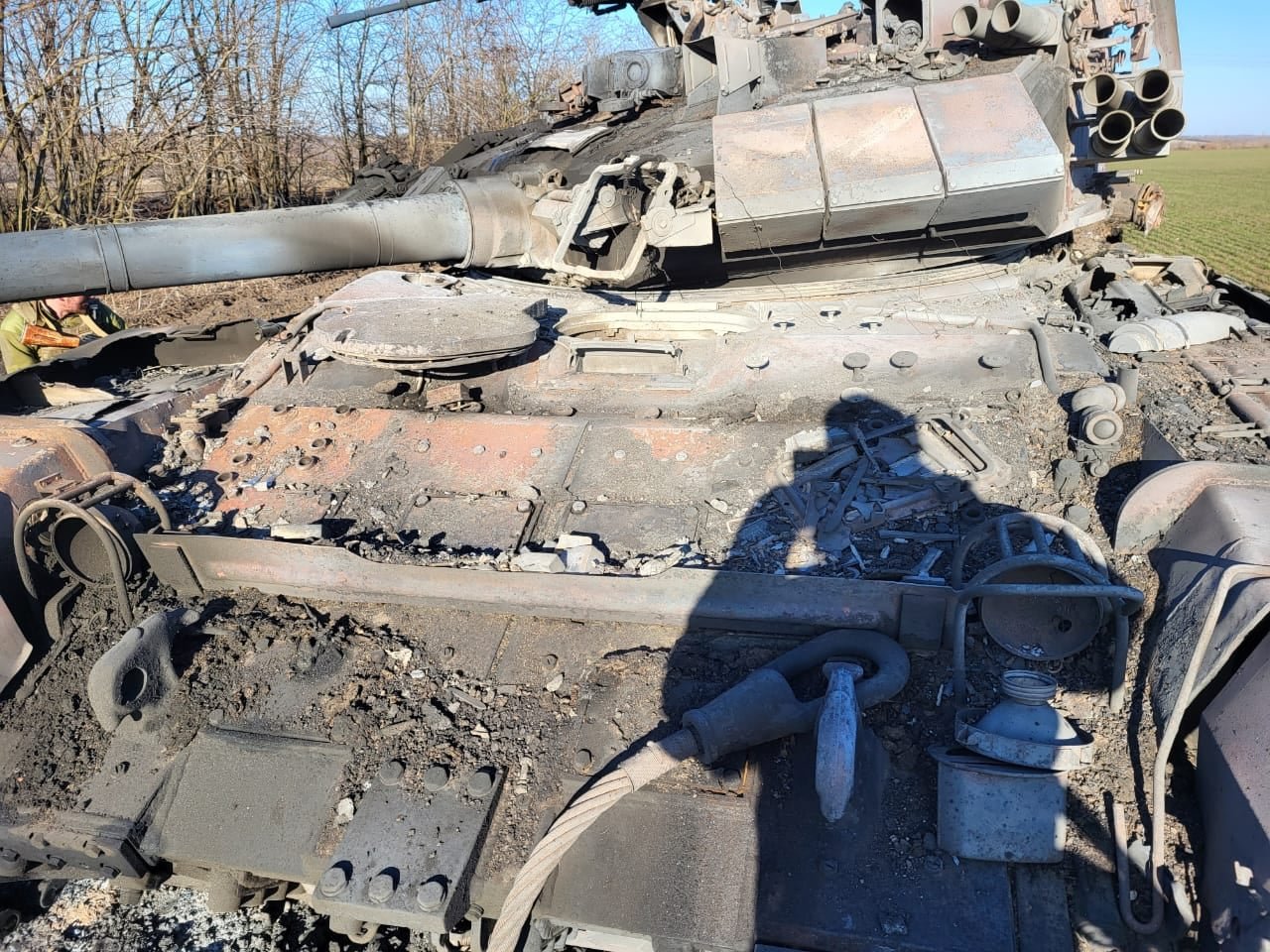 В Запорожской области ВСУ уничтожили 30 боевиков, 4 системы «Ураган» и подбили вертолёт 2