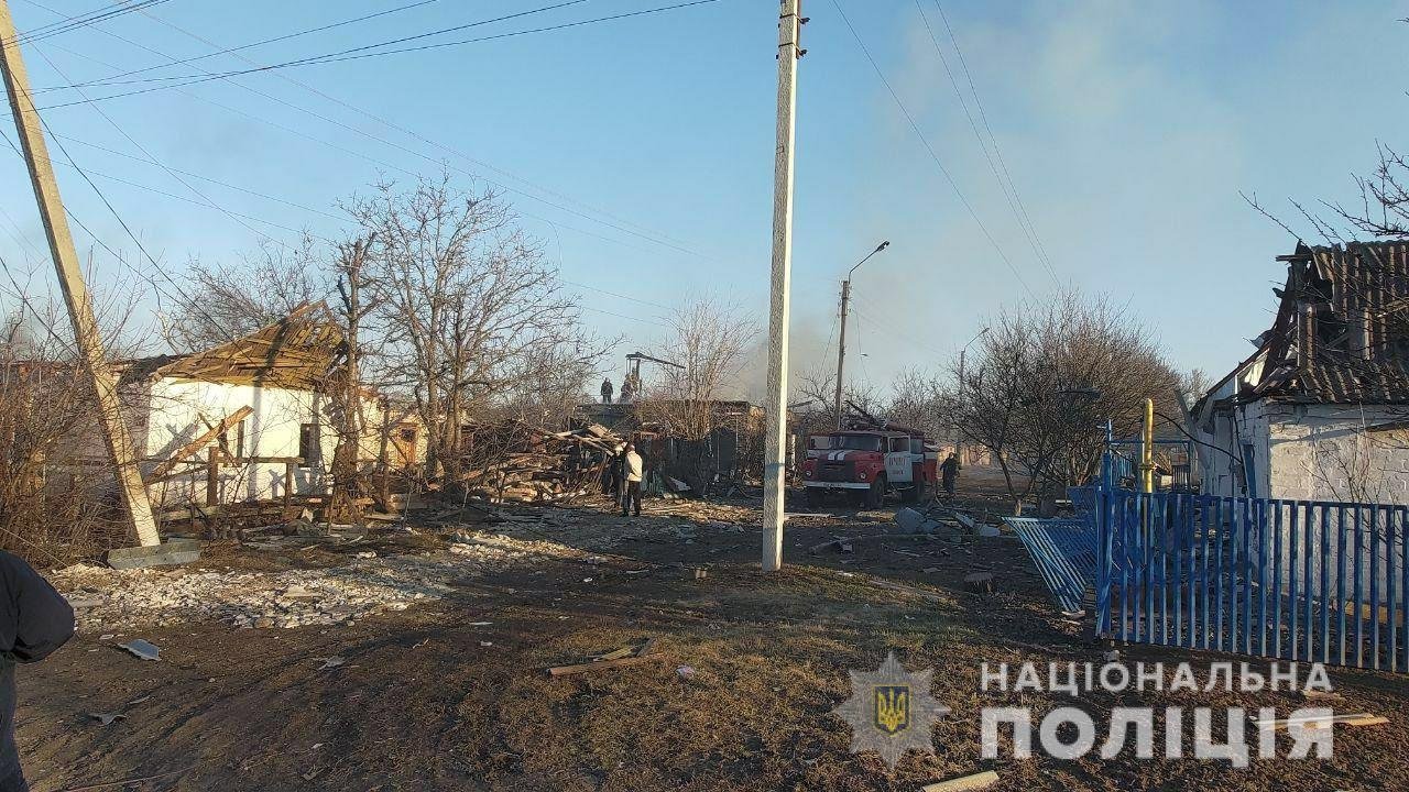 Рашисты нанесли четыре ракетных удара по Лозовой: один человек погиб, ещё 9 ранены 3